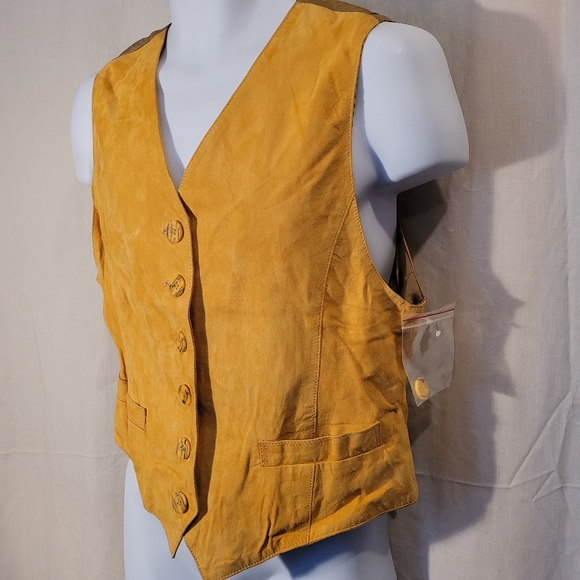 Choice Tan Suede Leather Vest - Picture 2 of 8